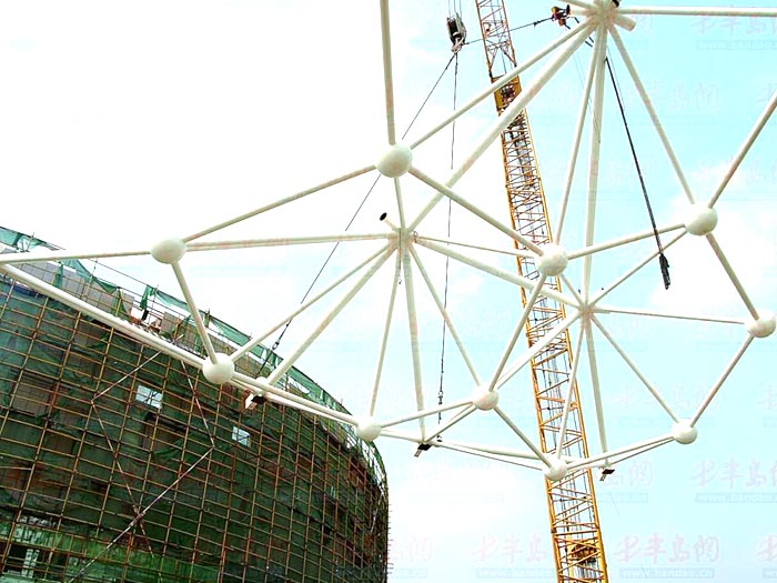 克拉玛依体育馆网架安装