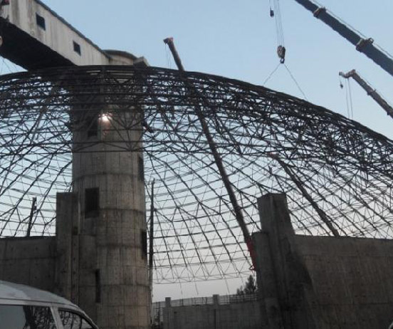 克拉玛依网架分条或分块安装法