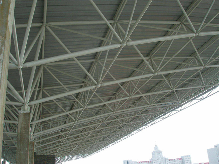 克拉玛依学院体育场网架工程